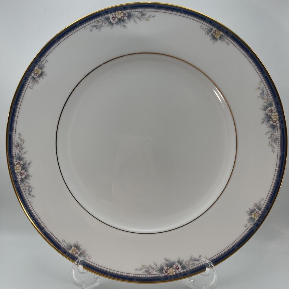 Noritake "Ontario" 10 1/2 Inch Dinner Plate - Mint Condition